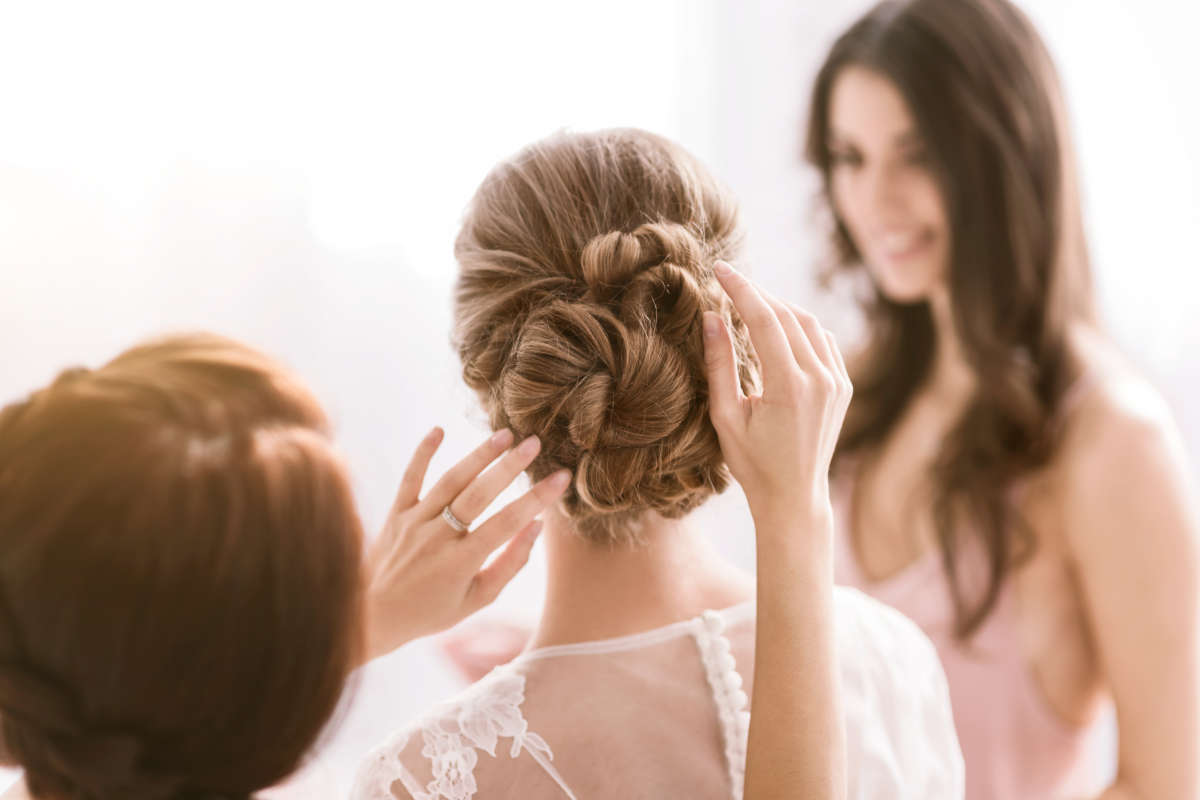 Guide pour choisir la coiffure idéale de demoiselle d’honneur