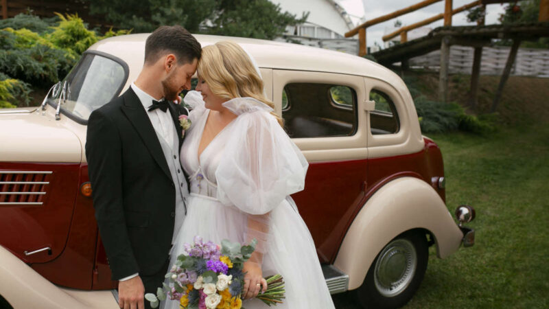 Mariage champêtre : quelles voitures s’intègrent le mieux au décor ?